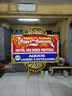 Papan Bunga di Trayu Singorojo