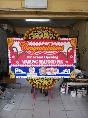 Papan Bunga di Trayu Singorojo